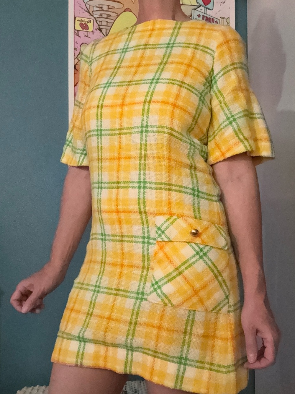⁠VTG 1960s Mod Plaid Shift Mini Dress Yellow Green Metal Zip Pocket⁠